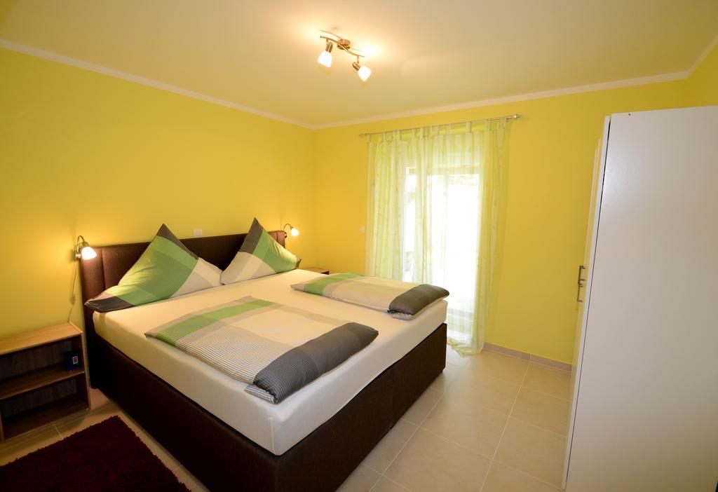 Apartments Villa Mimi Višnjan الغرفة الصورة